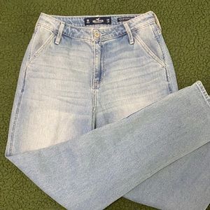 New Hollister Mom Jean